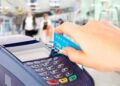Las compras con tarjeta de débito: gran aumento durante el último trimestre de 2023