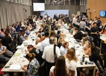 La sesión en Diputados por la Ley Ómnibus se pasó para el miércoles