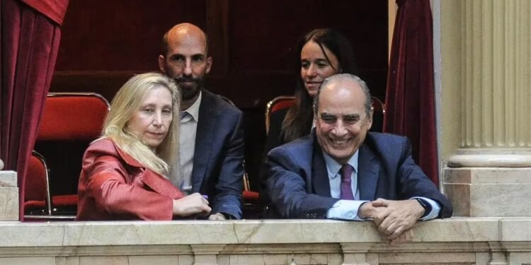 Karina Milei y Guillermo Francos regresaron al Congreso para seguir de cerca la votación de la Ley Bases