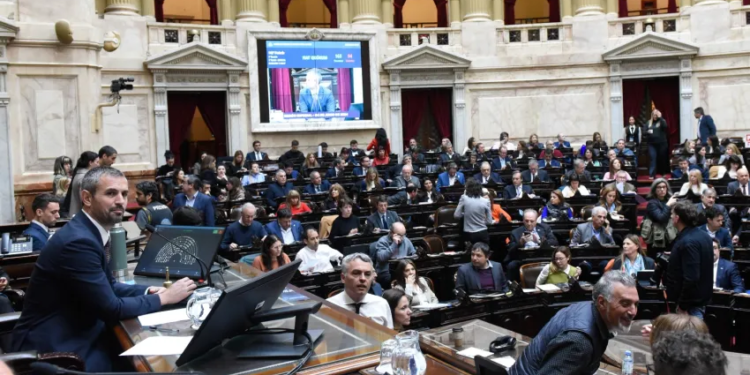 Mañana se definirá la Ley Bases en Diputados