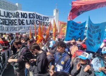 El Polo Obrero se moviliza en Comodoro Py