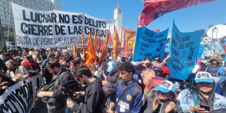 El Polo Obrero se moviliza en Comodoro Py