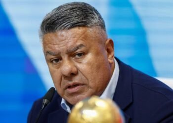 El Chiqui Tapia fue desplazado de la vicepresidencia de la CEAMSE