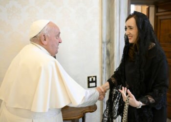 Victoria Villarruel visitó al Papa Francisco