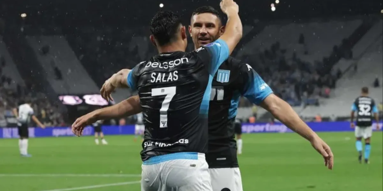 Racing se llevó un puntazo en Sao Paulo contra Corinthians