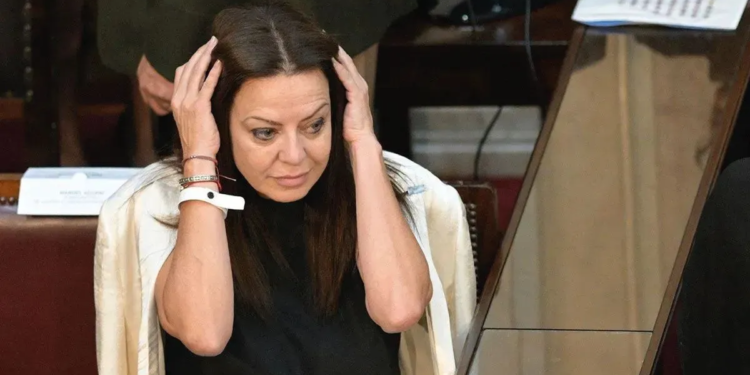 La subsecretaria de Niñez y Familia renunció por la compra de una cafetera por $2 millones