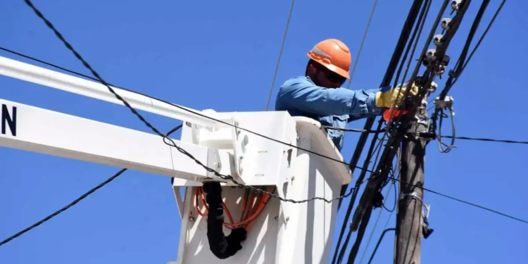 El Gobierno llamó a una licitación inédita: buscan almacenar energía para reducir cortes de luz en el AMBA