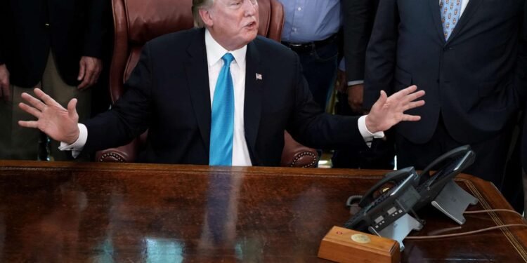 Fuerte crítica de la revista estadounidense The Lancet a Trump