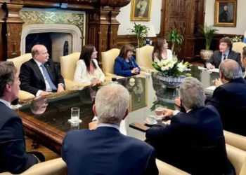 El Presidente se reunió con todo su gabinete tras el paro convocado por la CGT