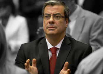 El bloque de Unión por la Patria negó haber pedido pasajes para viajar al funeral del Papa Francisco