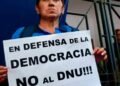 El derecho a huelga fue limitado por el Gobierno mediante un DNU