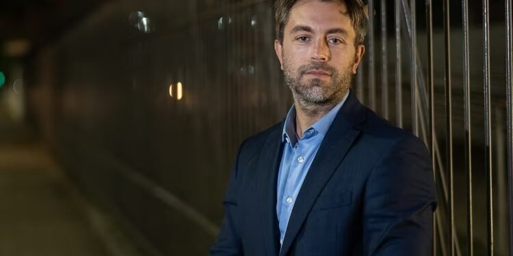 Tras el informe del JP Morgan, un hombre de Caputo minimizó el ruido electoral y reafirmó el rumbo del Gobierno