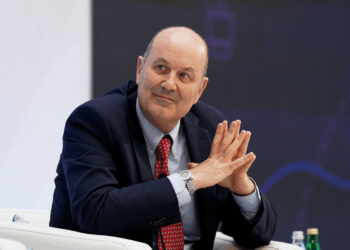 El ministro Sturzenegger volvió a apuntar contra la “casta”