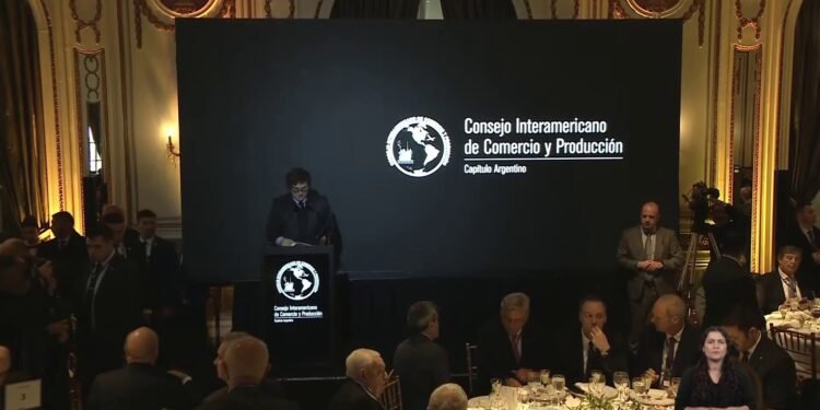 El Presidente se refirió a los hechos de violencia en Lomas de Zamora en un acto del Consejo Interamericano de Comercio y Producción