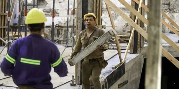 Se suman análisis que muestran un estancamiento de la economía