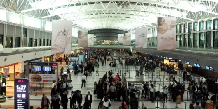 ATE anunció asambleas en 21 aeropuertos y podría haber demoras en los vuelos este lunes