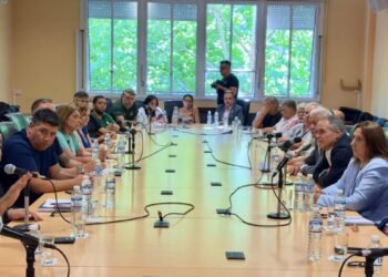 La reforma laboral “de hecho”: Pymes y gremios negocian convenios por empresa ante la parálisis de la CGT