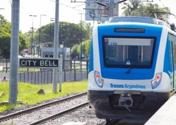 Negociación contrarreloj: Transporte ofrece bono no remunerativo para pasar las Fiestas.