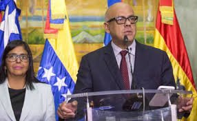 la sucesora de Maduro se mostró abierta a cooperar con EE.UU.