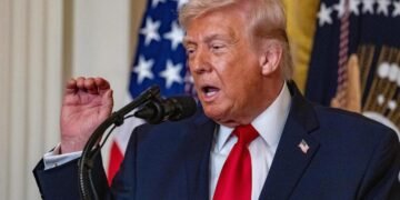 Trump construye una alianza naval para enfrentar a Irán en Ormuz