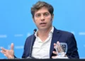 Kicillof le pidió Milei que intervenga para moderar el aumento de la nafta