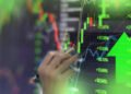 Rally de acciones y bonos: los ADRs suben hasta 11% y el riesgo país cae 7% tras la mejora de la nota soberana.