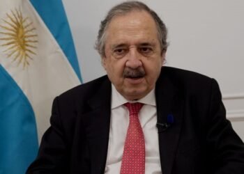 El enojo de Ricardo Alfonsín: volvió a cargar contra el Gobierno por la economía y aseguró que «la gente está muy mal».