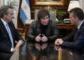 Javier Milei se reúne con Manuel Adorni y el canciller tras rumores de cambios en el gabinete
