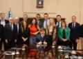 Milei busca mostrar unidad en medio del escándalo Adorni