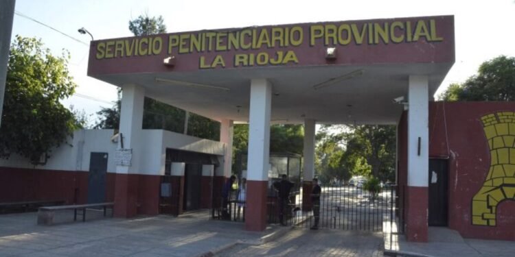 Controversia en La Rioja: Condenado por abuso de menores se recibe de psicopedagogo en prisión