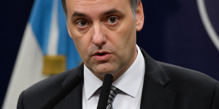 Manuel Adorni explicó por qué decidió no renunciar como jefe de Gabinete