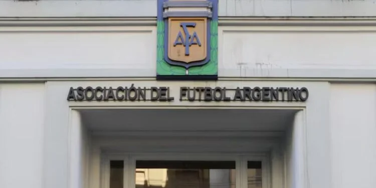 Revés judicial para Tapia y Toviggino por el cambio de domicilio de la AFA