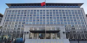 Escalada en las tensiones comerciales: China acusa a EEUU de discriminación hacia sus drones tras nuevos aranceles