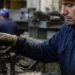 Los salarios reales del sector privado mejoraron levemente en julio, aunque siguen por debajo de los máximos de la era Milei