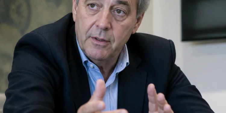 “Todos preguntan por las elecciones, si pesos o dólares, pero sobreanticiparse tal vez no rinda frutos”