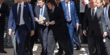 Milei descalificó a una periodista española tras una pregunta sobre PP y Vox