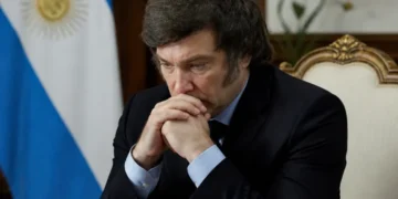 Las principales consultoras coinciden: es fundamental reactivar la economía para reducir la incertidumbre electoral